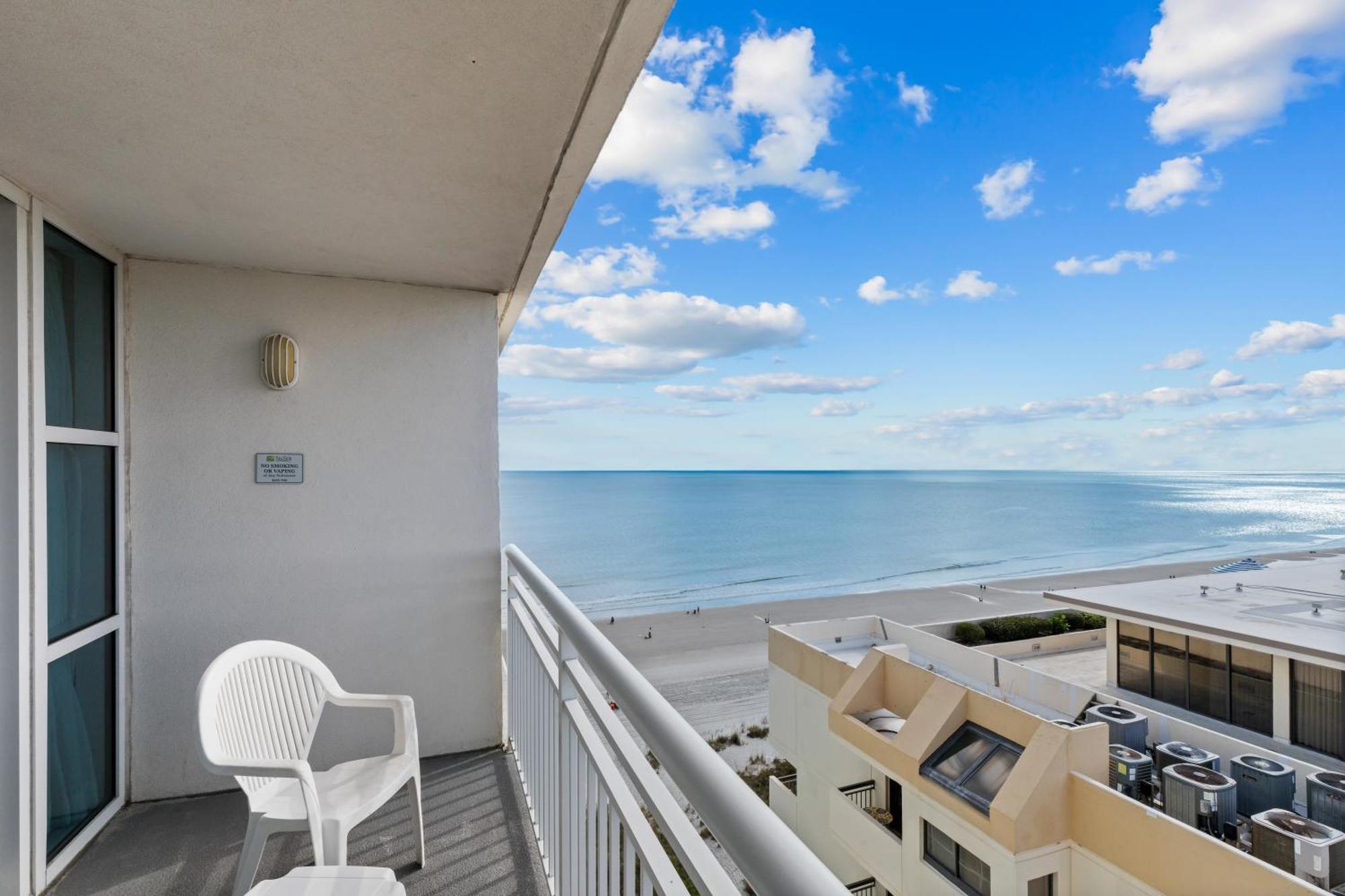 Seaside Resort Atlantic Beach Exterior photo
